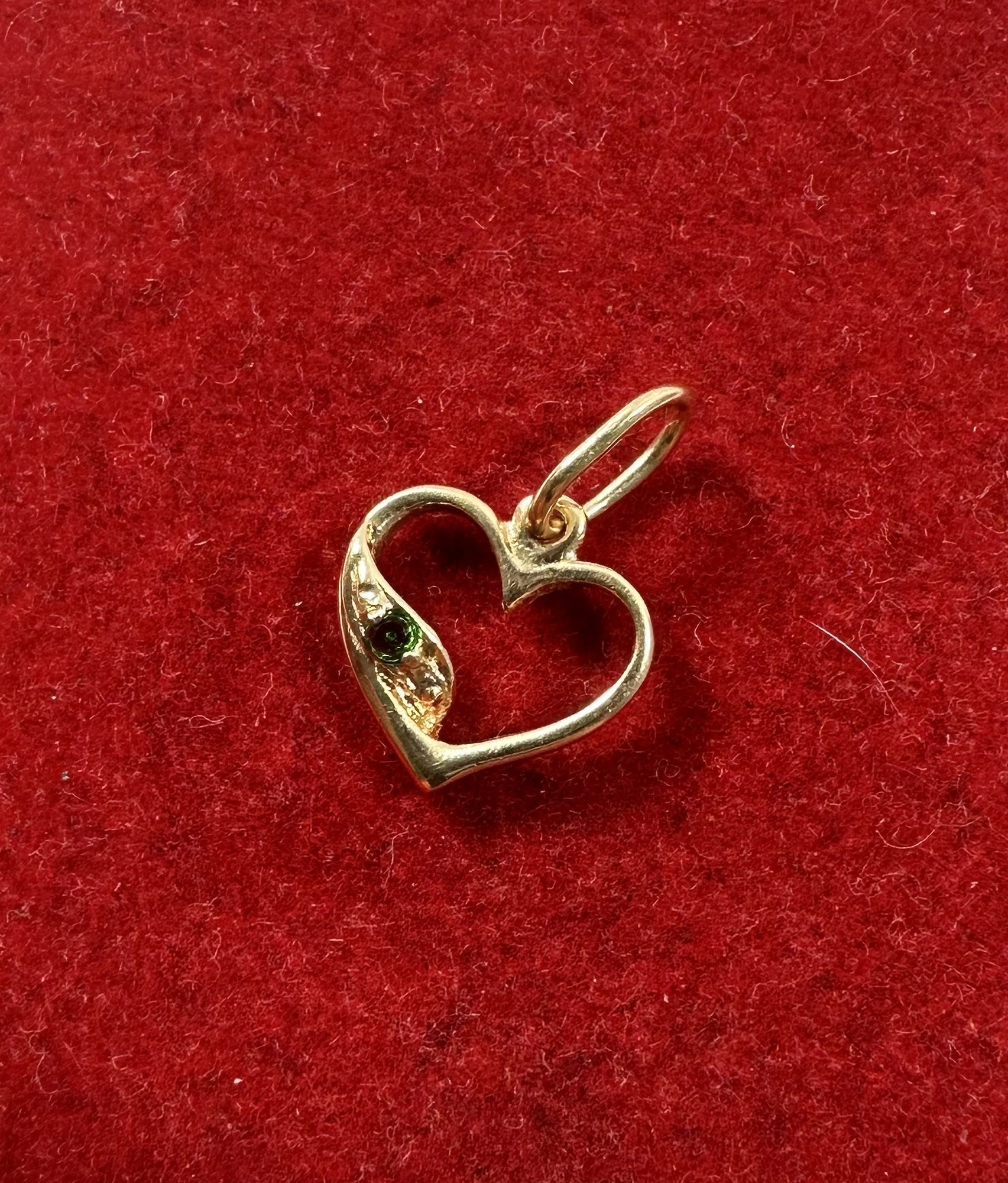 delikatna-zlota-zawieszka-seduszko-proby-585-062g-modlinska-1a-nowy-dwor-maz-sj