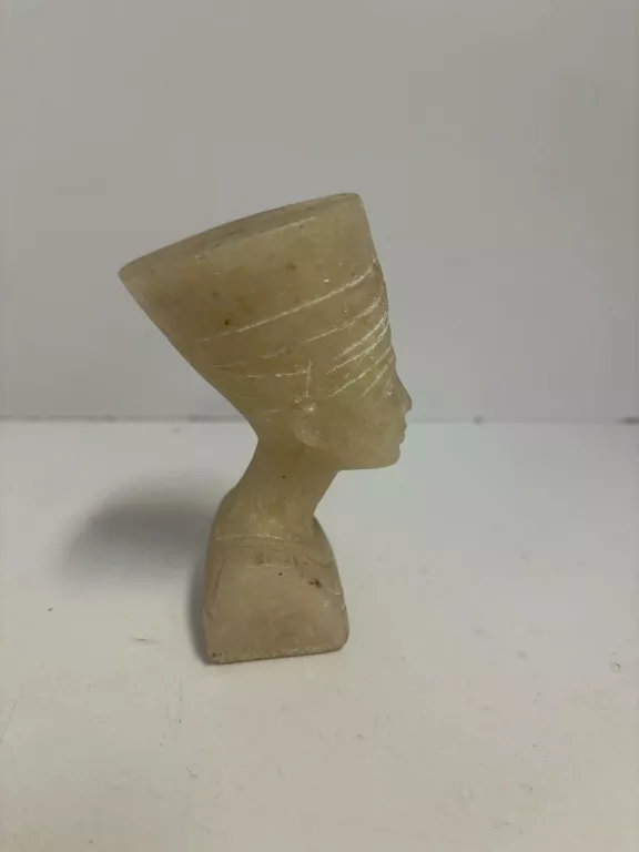 POPIERSIE ONYKS NEFRETETE FIGURKA