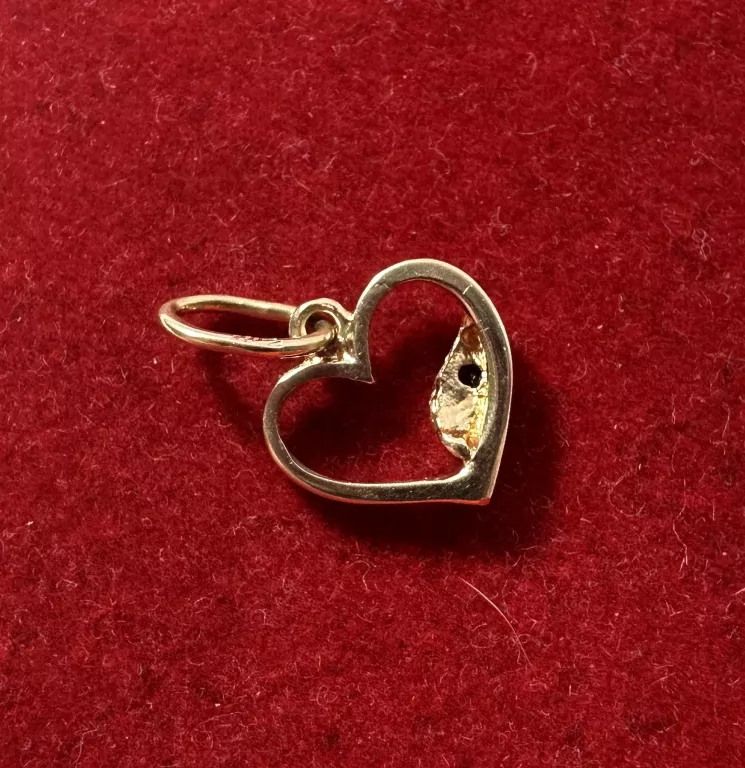 delikatna-zlota-zawieszka-seduszko-proby-585-062g-marka-226434-1704211