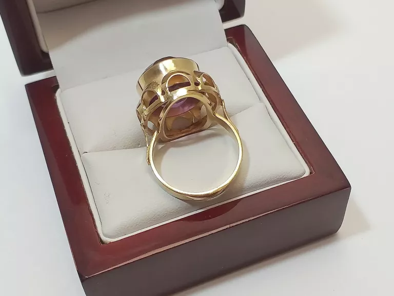 zloty-pierscionek-z-fioletowym-kamieniem-972g-pr585-roz16-waga-110
