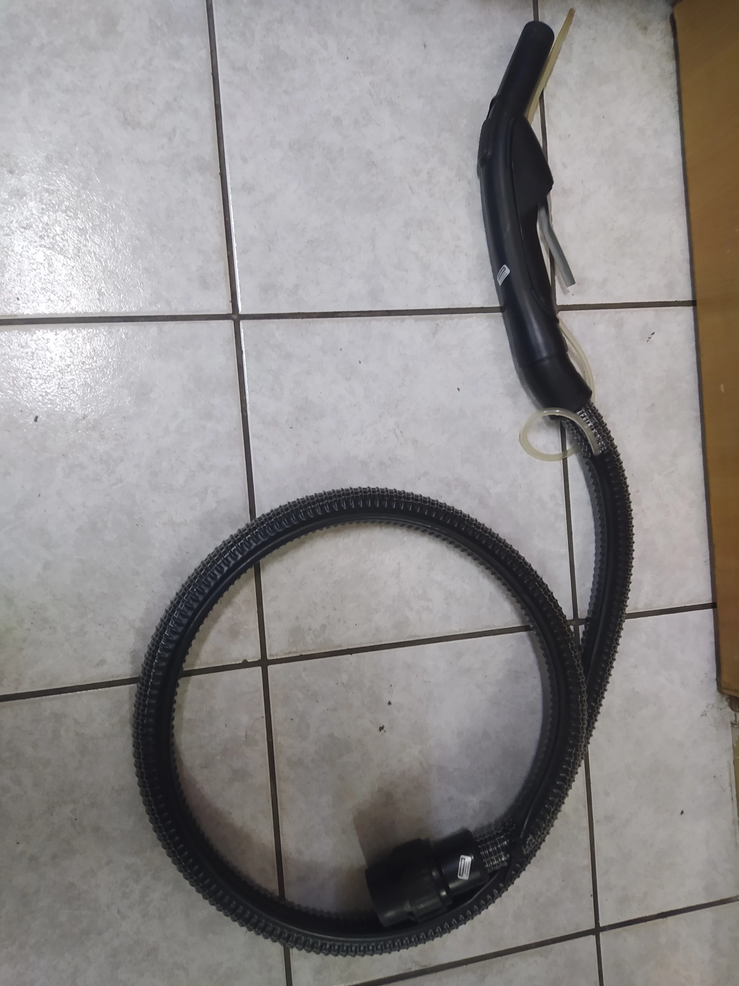 odkurzacz-pioracy-6w1-spa-or-wcc-304-2000w-model-orwcc3040004041