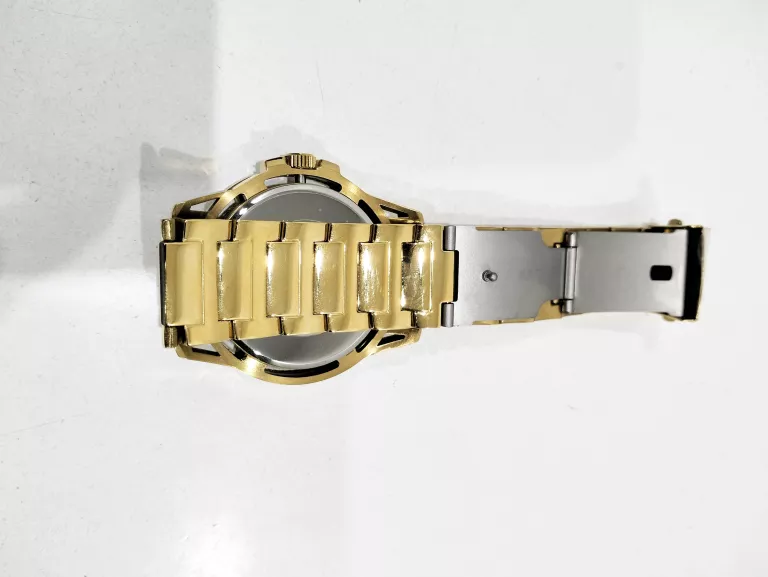 guess-mens-sport-gw0497g2-ksztalt-koperty-129223-2