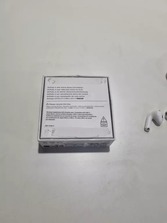 SŁUCHAWKI AIR PODS 4 + PUDEŁKO