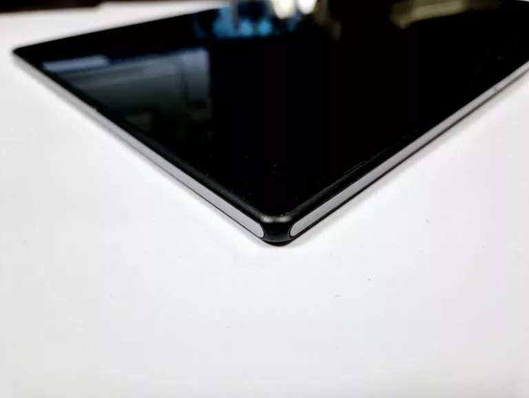 TABLET SONY XPERIA Z 10,1 CALA 2GB/16GB EKRAN ZABLOKOWANY