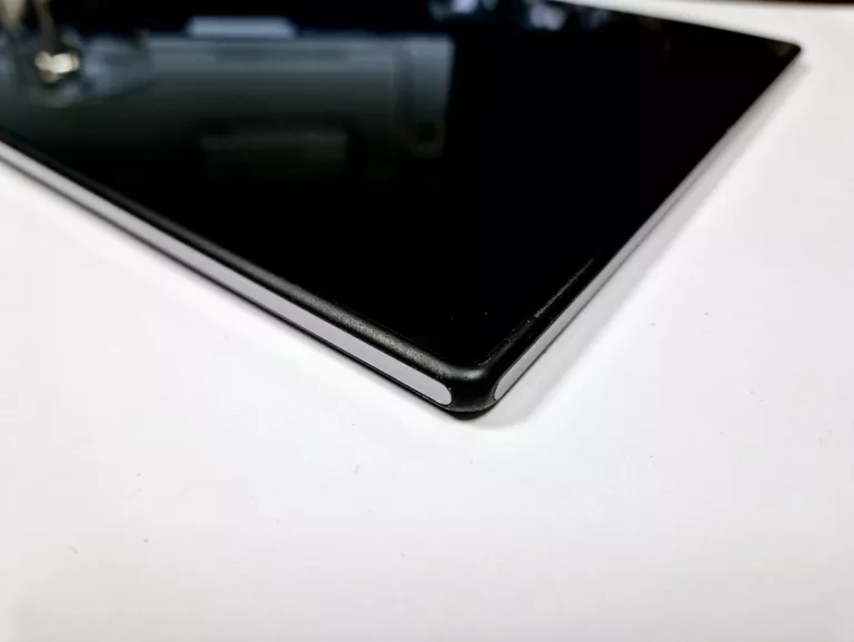 TABLET SONY XPERIA Z 10,1 CALA 2GB/16GB EKRAN ZABLOKOWANY