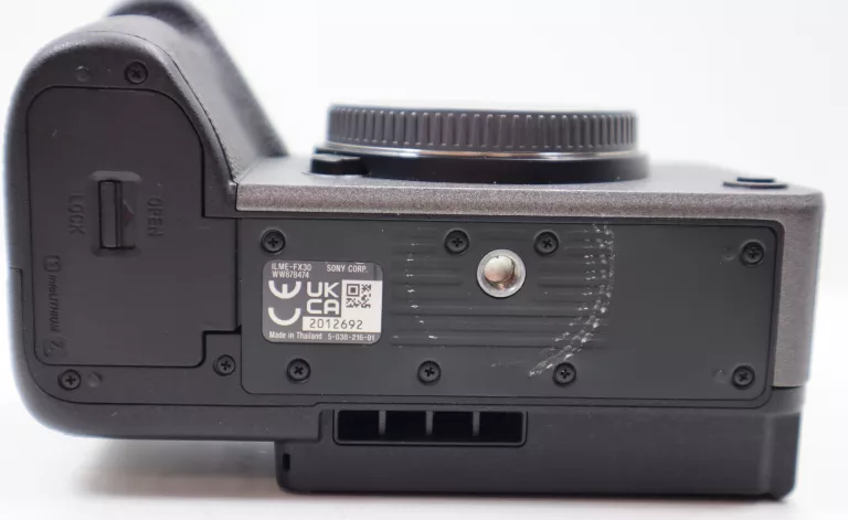 SONY ILME-FX30 - KOMPAKTOWA KAMERA CINEMA LINE BODY JAK NOWA