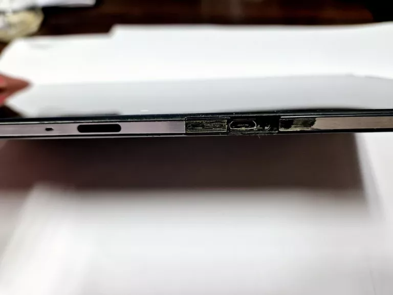 TABLET SONY XPERIA Z 10,1 CALA 2GB/16GB EKRAN ZABLOKOWANY