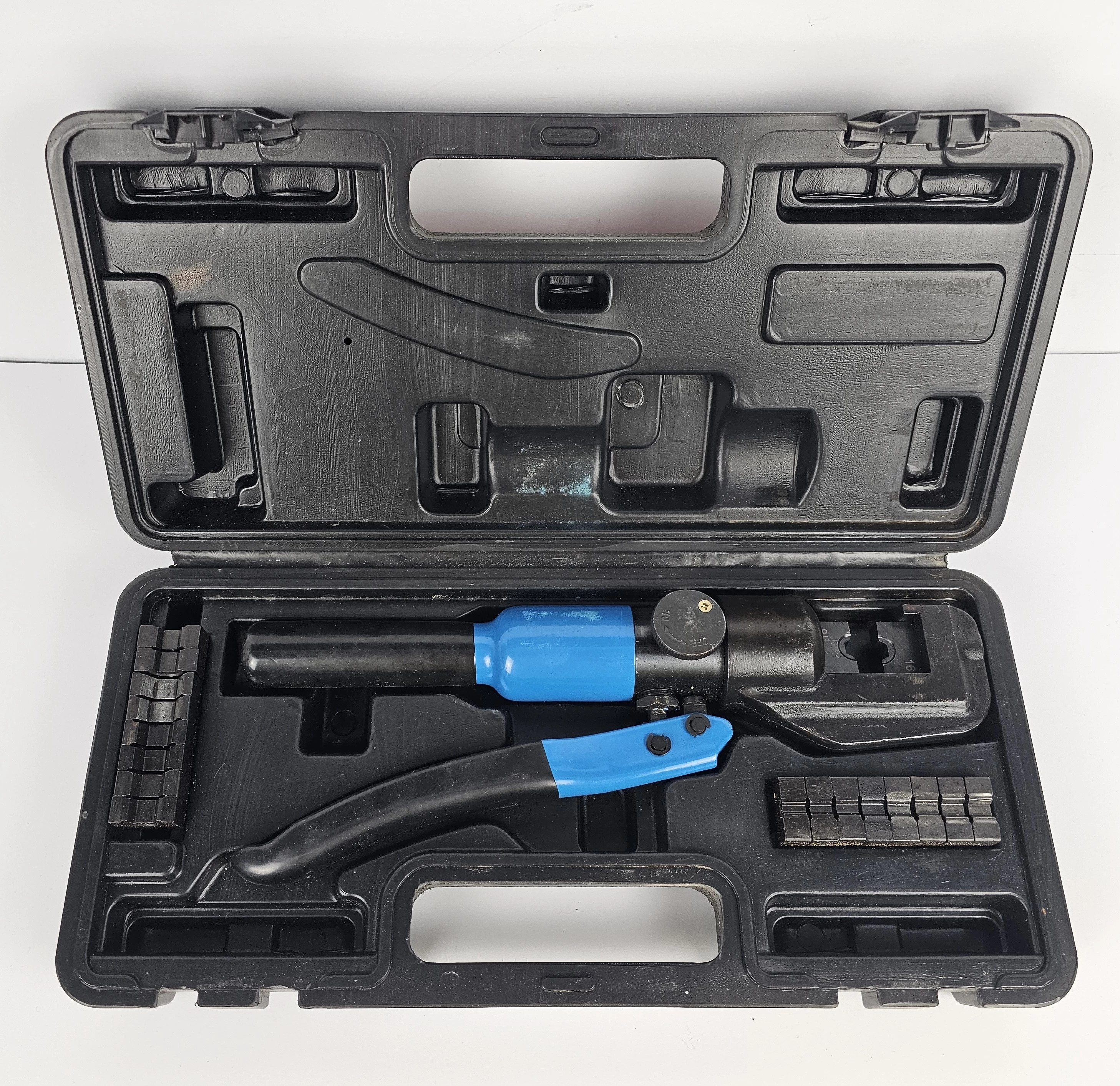 energotytan-praska-hydrauliczna-zaciskarka-do-kabli-4-70-ph70c-walizka-hallera-2-wladyslawowo