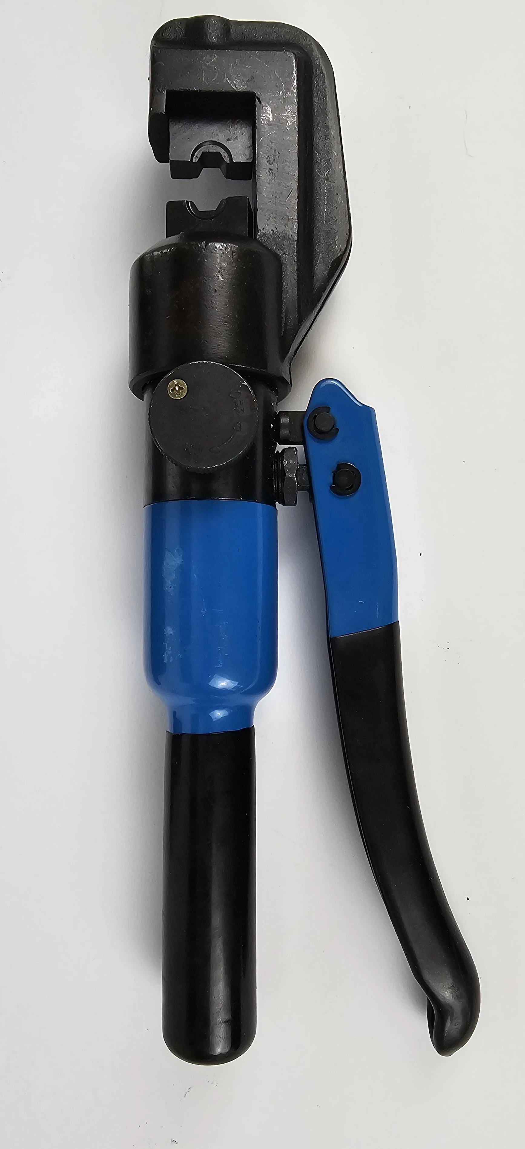 energotytan-praska-hydrauliczna-zaciskarka-do-kabli-4-70-ph70c-walizka-ean-gtin-5906745600985