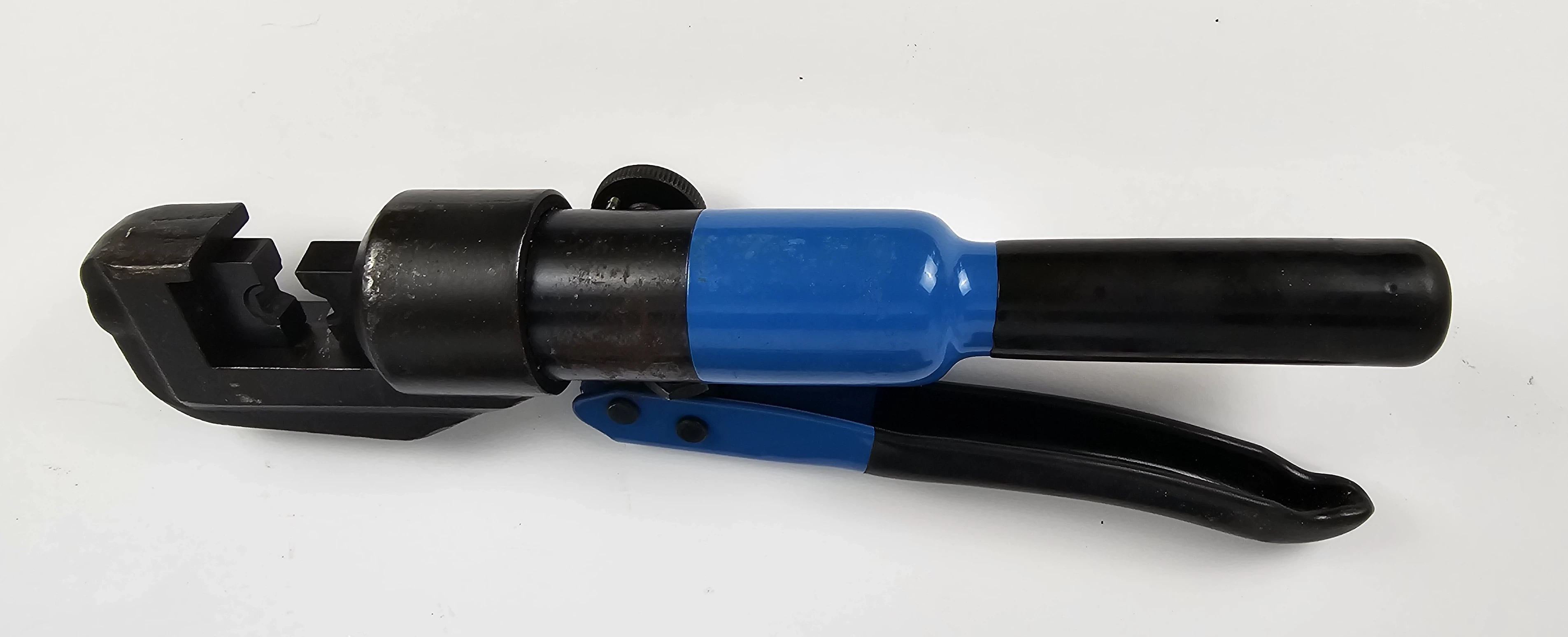 energotytan-praska-hydrauliczna-zaciskarka-do-kabli-4-70-ph70c-walizka-stan-11323-2