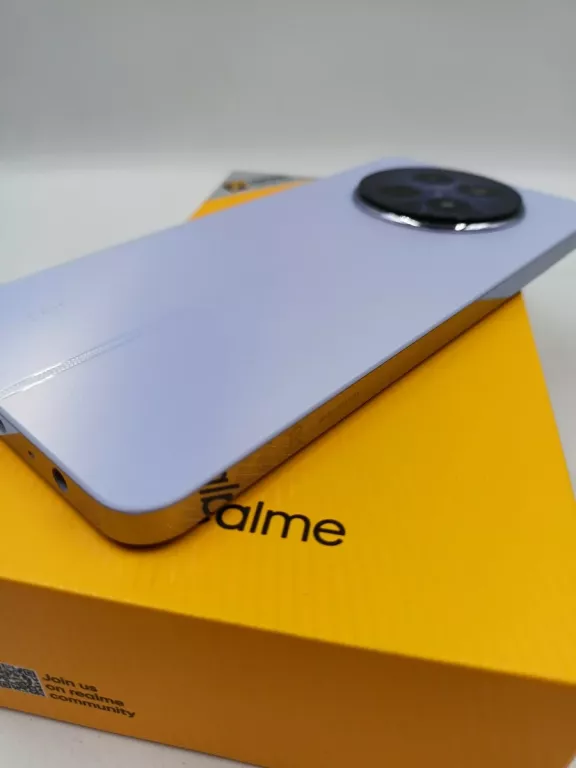TELEFON REALME 12