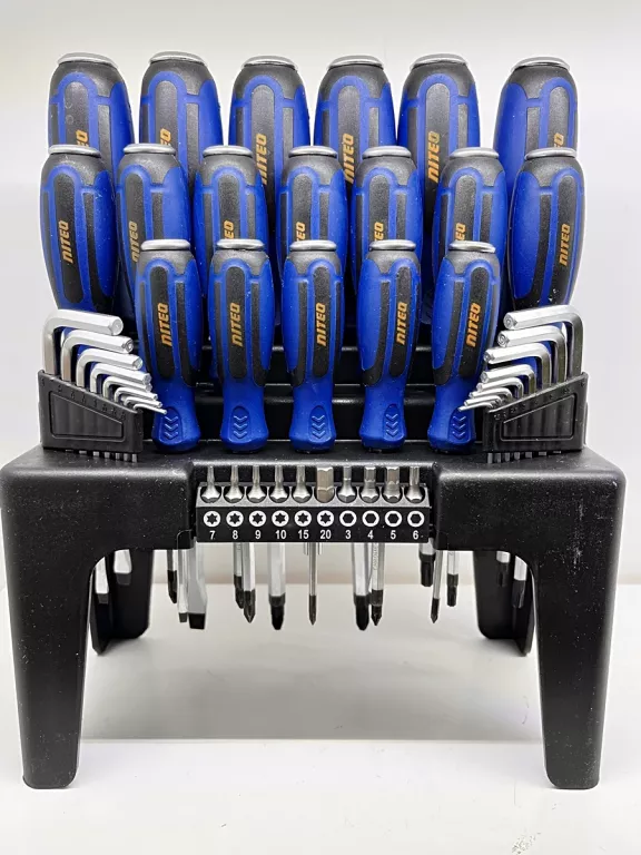 ZESTAW NARZĘDZI DO PODBIJANIA NITEO TOOLS 44 ELEMENTY