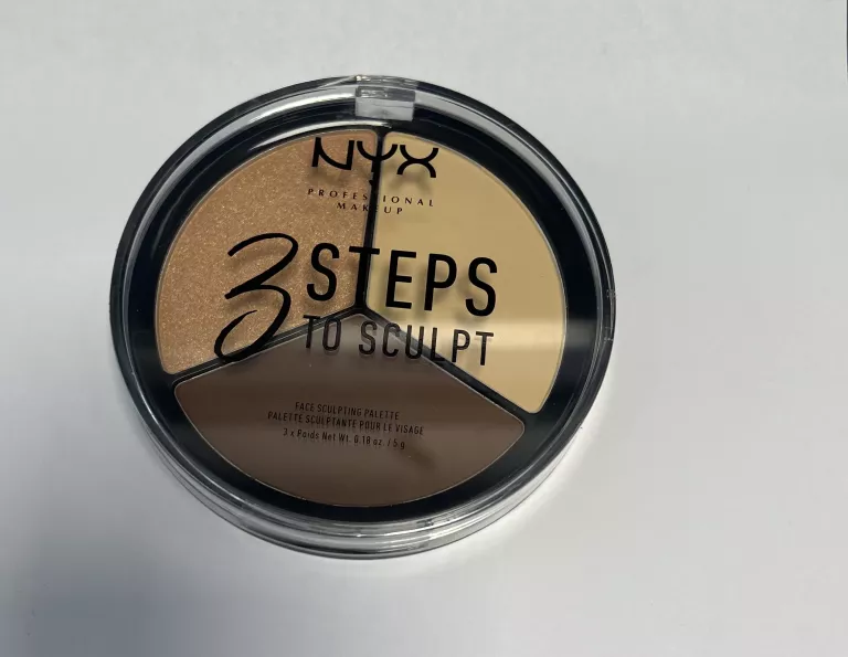 3STS02 NYX PALETA DO ROZŚWIETLANIA I KONTUROWANIA LIGHT 3STS02