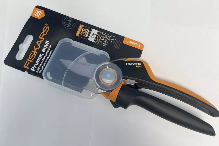 SEKATOR RĘCZNY FISKARS X-SERIES L P941 1057174