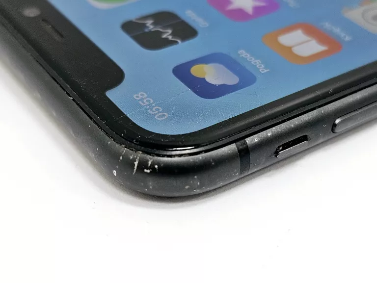 TELEFON IPHONE 11