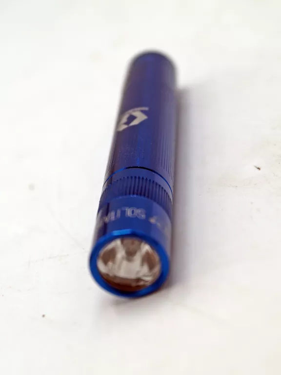 LATARKA MAGLITE SOLITAIRE GRACO NIEBIESKA