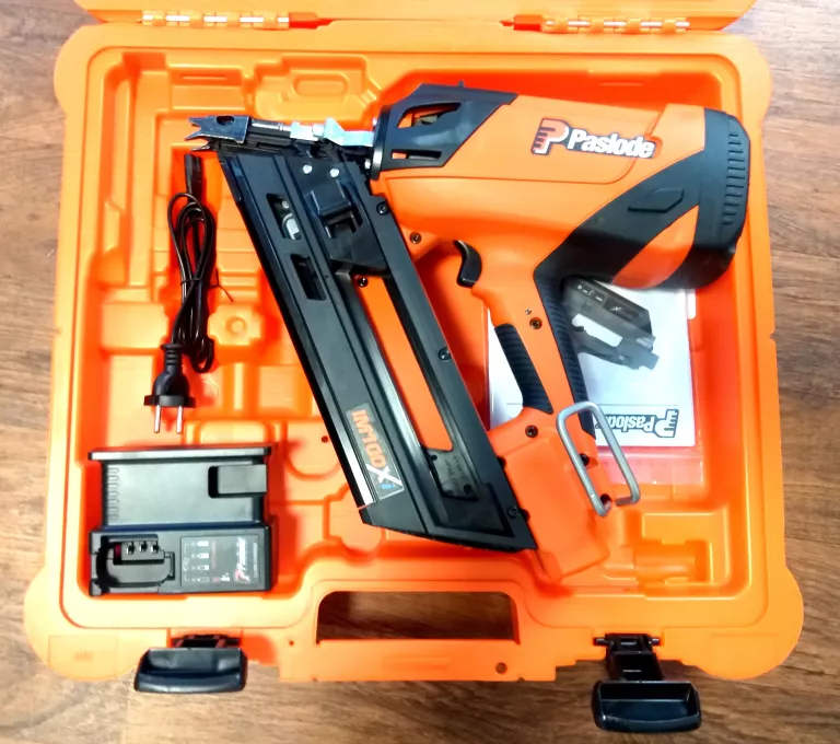 PROFESJONALNA GWOŹDZIARKA GAZOWA PASLODE IM100XI 63-100MM