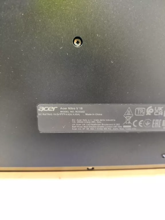 LAPTOP ACER NITRO NITRO V 15(ANV15-41) N23Q22 16GB/512GB KOMPLET