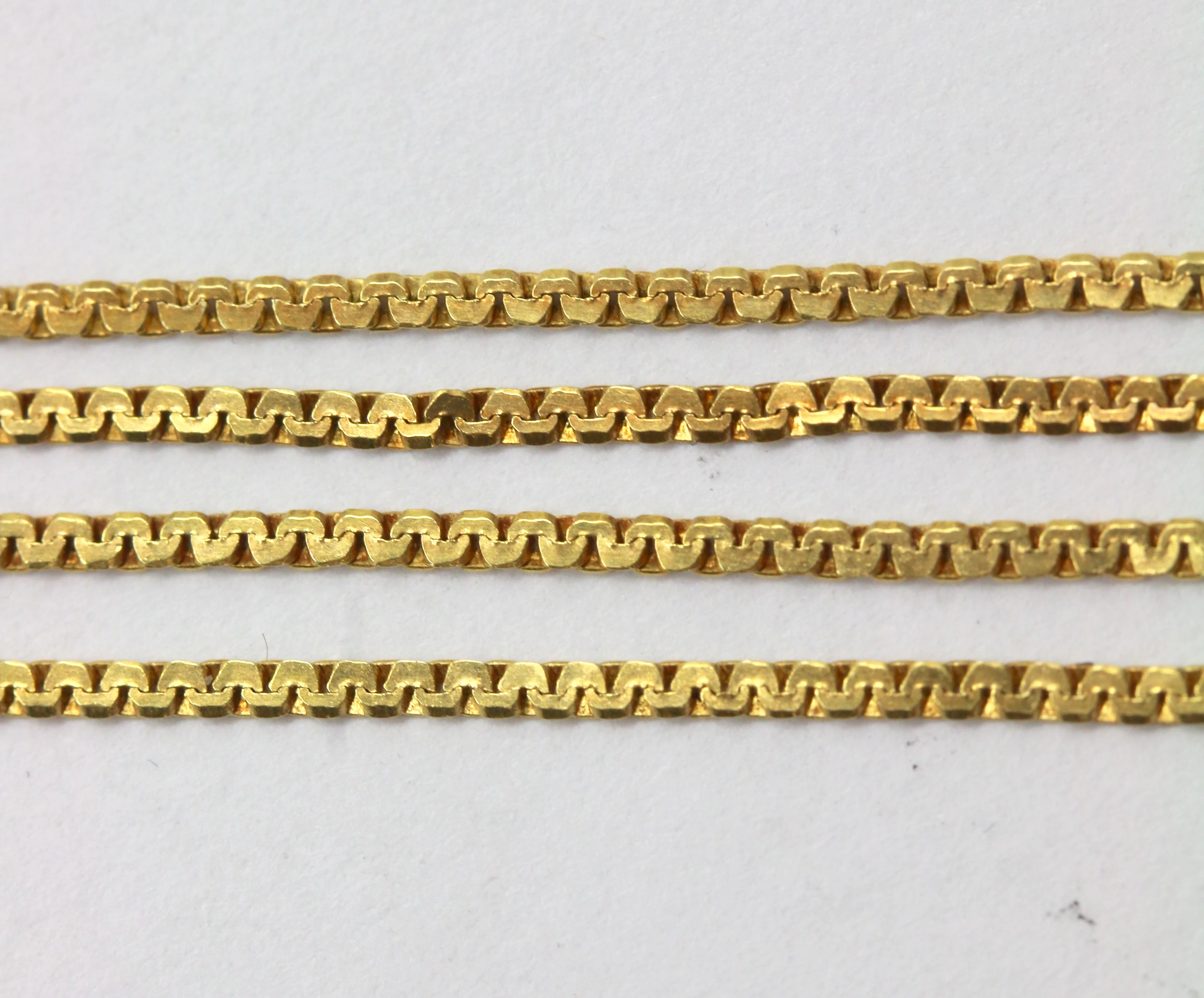 zloty-lancuszek-p-333-w-413-g-d-58-cm-okopowa-7a-warszawa