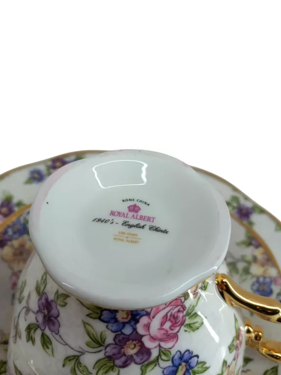ROYAL ALBERT 100 YEARS ZESTAW ŚNIADANIOWY 3 EL.