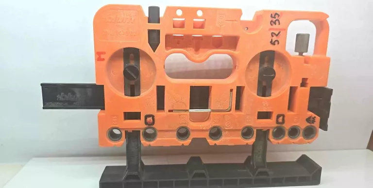 WZORNIK WIERTARSKI UNIWERSALNY BLUM ZML.0040.01