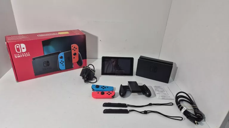 KONSOLA NINTENDO SWITCH HAC-OO1 DWA PADY PUDELKO