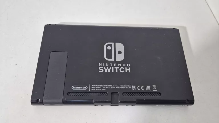 KONSOLA NINTENDO SWITCH HAC-OO1 DWA PADY PUDELKO