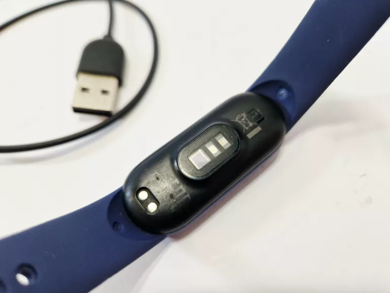 SMARTBAND XIAOMI MI BAND 6 CZARNY | XMSH15HM