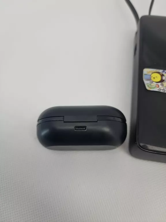 ZESTAW POWERBANK BASEUS 20W 20000MAH PLUS SŁUCHAWKI TWS PHILIPS
