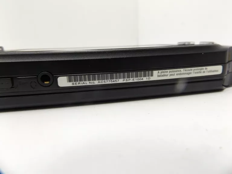 KONSOLA PLAYSTATION PSP PSP-E1004 ETUI KABEL ŁAD