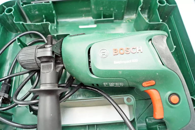 WIERTARKA BOSCH EASYIMPACT 600W + WALIZKA