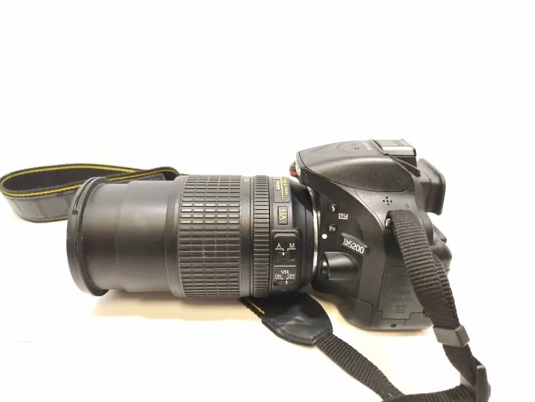 APARAT NIKON D5200 Z OBIEKTYWEM 18-105