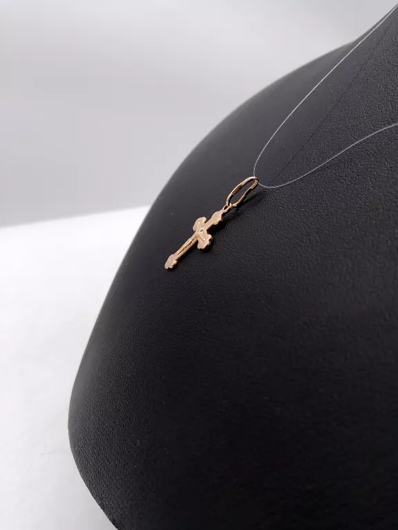 wyrob-jubilerski-uzywany-zloty-krzyzyk-142-585-ean-gtin-00000000