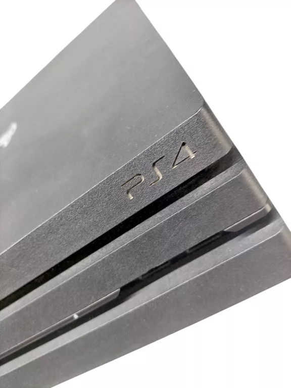 KONSOLA PS4 PRO 1TB