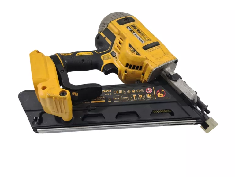 GWOŹDZIARKA 18V XR BEZSZCZOTKOWA 50-90MM 30-34STOPNIE DEWALT DCN692
