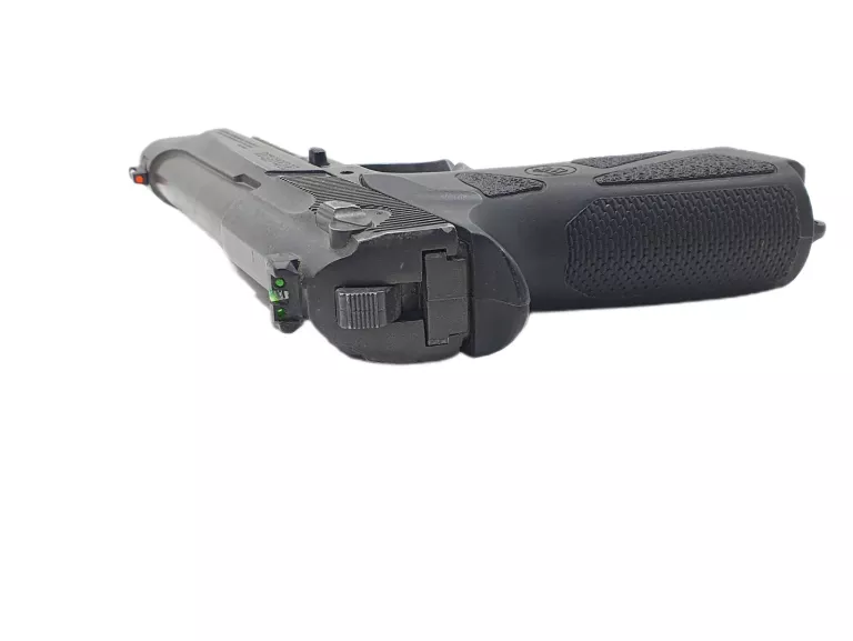 WINGUN PISTOLET WIATRÓWKA CO2 BERETTA 90TWO FM 4,46MM SPORT 306 WC4-306MZB