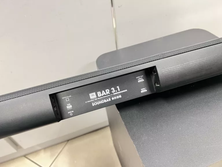 soundbar-jbl-bar-31-450-w-czarny-sklad-zestawu-229669-2