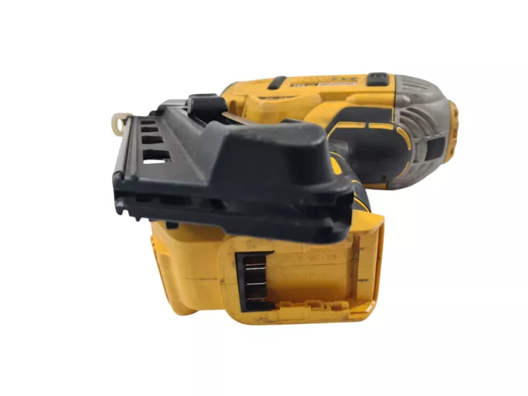 GWOŹDZIARKA 18V XR BEZSZCZOTKOWA 50-90MM 30-34STOPNIE DEWALT DCN692