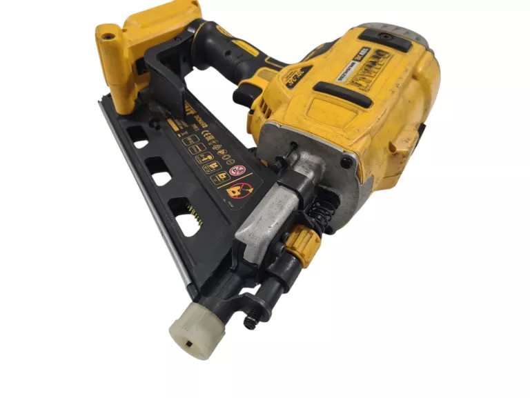 GWOŹDZIARKA 18V XR BEZSZCZOTKOWA 50-90MM 30-34STOPNIE DEWALT DCN692