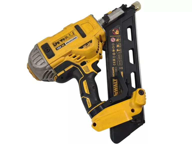 GWOŹDZIARKA 18V XR BEZSZCZOTKOWA 50-90MM 30-34STOPNIE DEWALT DCN692