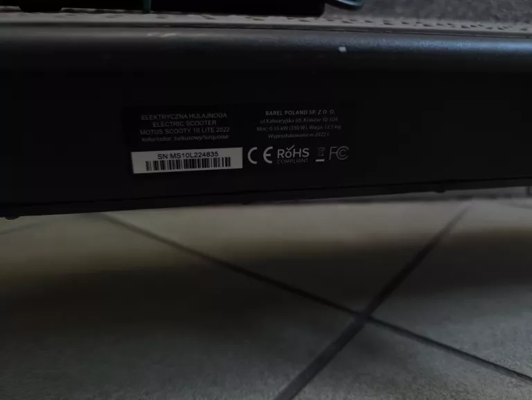 HULAJNOGA ELEKTRYCZNA MOTUS SCOOTY 10 LITE 2022, ŁADOWARKA