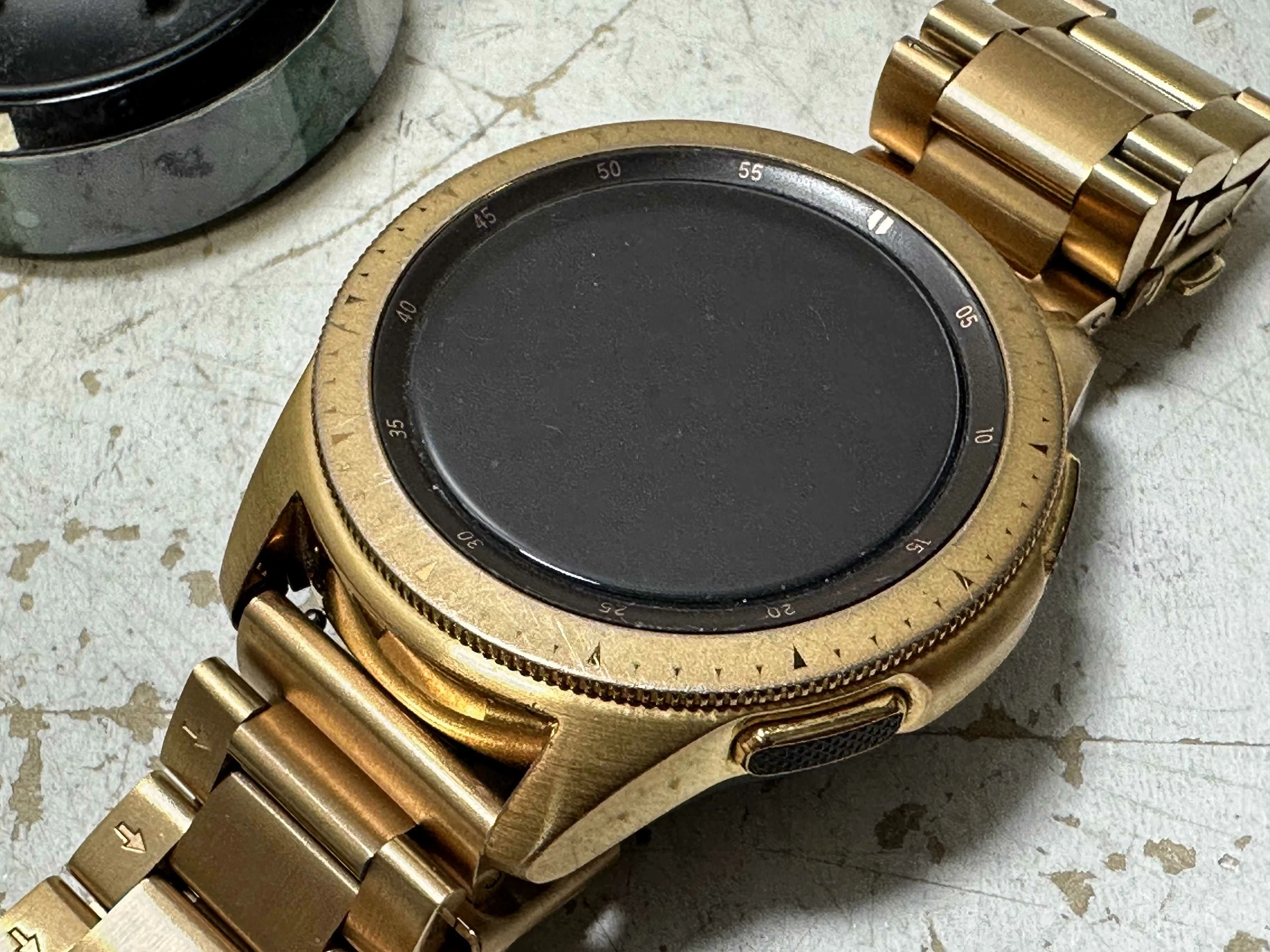 samsung-watch-r810-model-249460-1680471