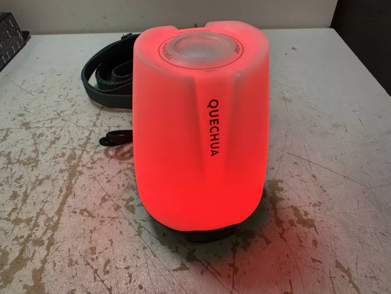 LAMPKA KEMPINGOWA ŁADOWANA QUECHUA BL230 USB