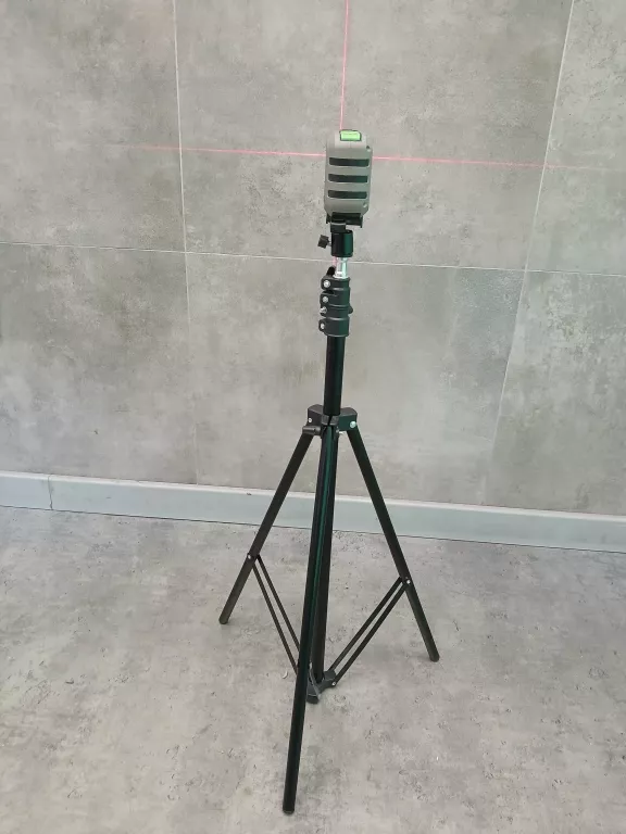 LASER KRZYZOWY ZE STATYWEM NITEO LL0325-19