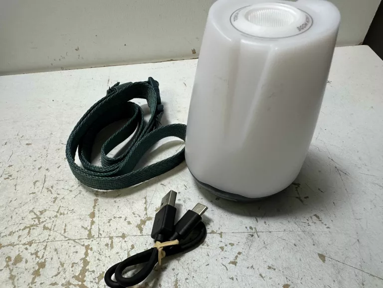 LAMPKA KEMPINGOWA ŁADOWANA QUECHUA BL230 USB