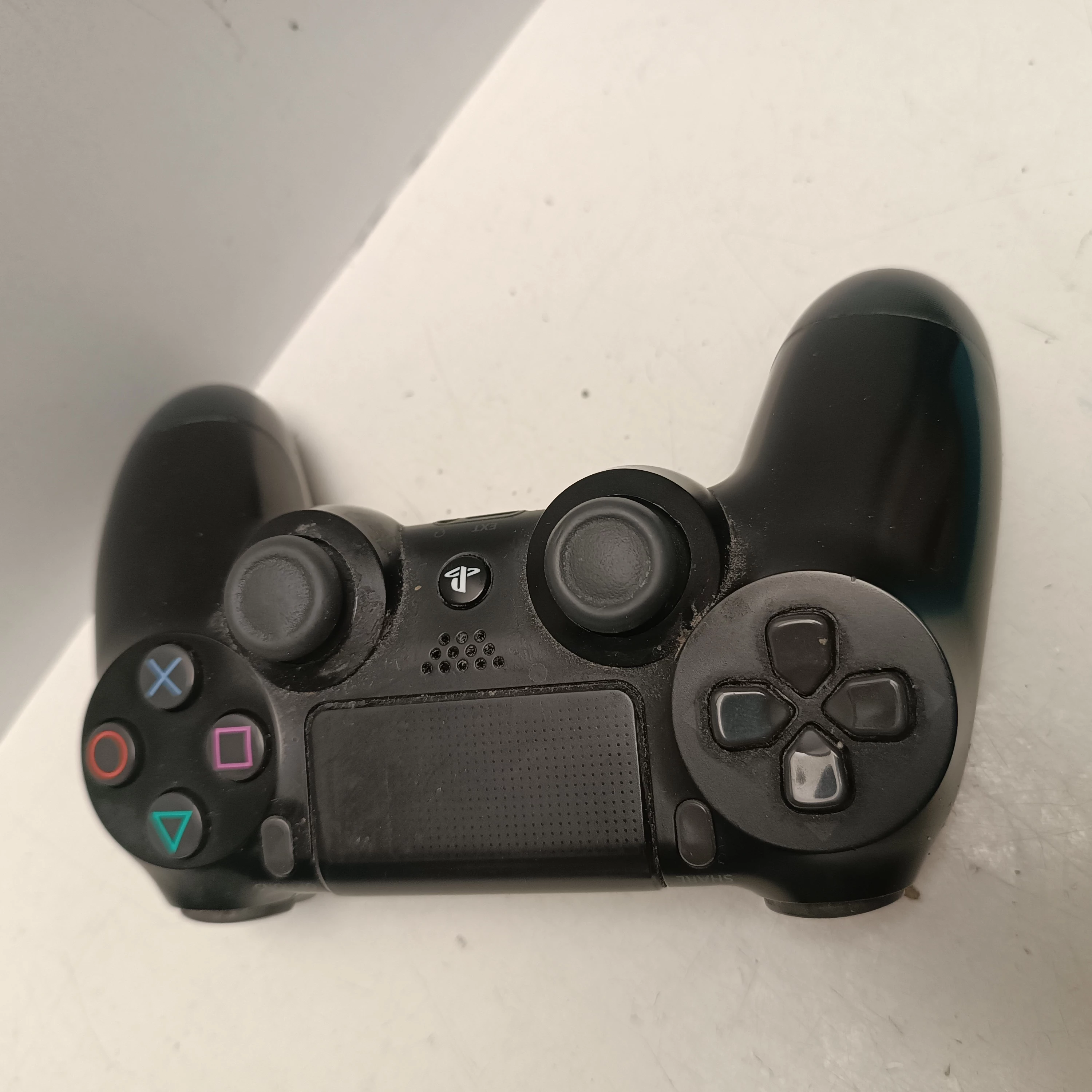 konsola-playstation-4-cuh-2016b-stan-11323-2