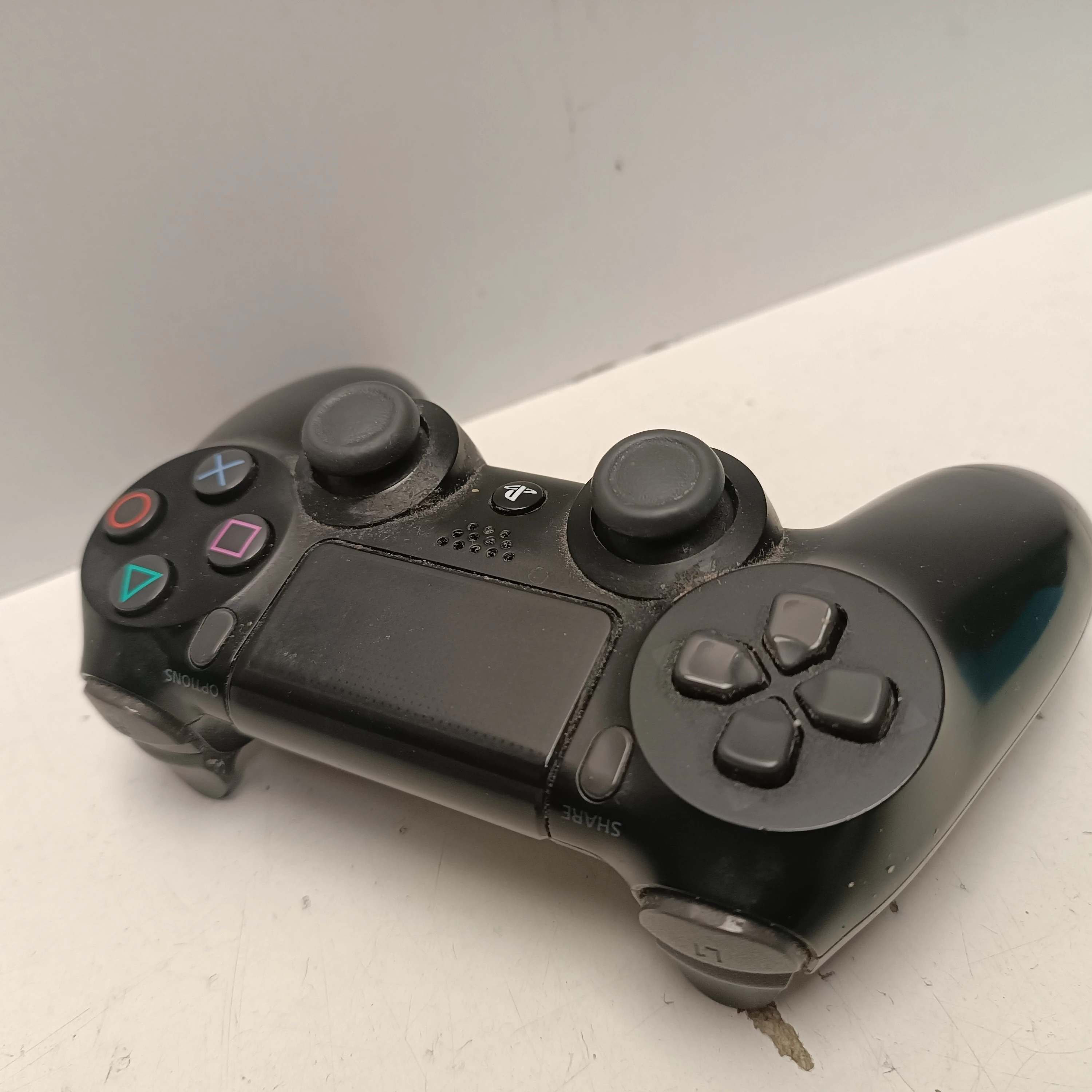 konsola-playstation-4-cuh-2016b-ean-gtin-0083498759575