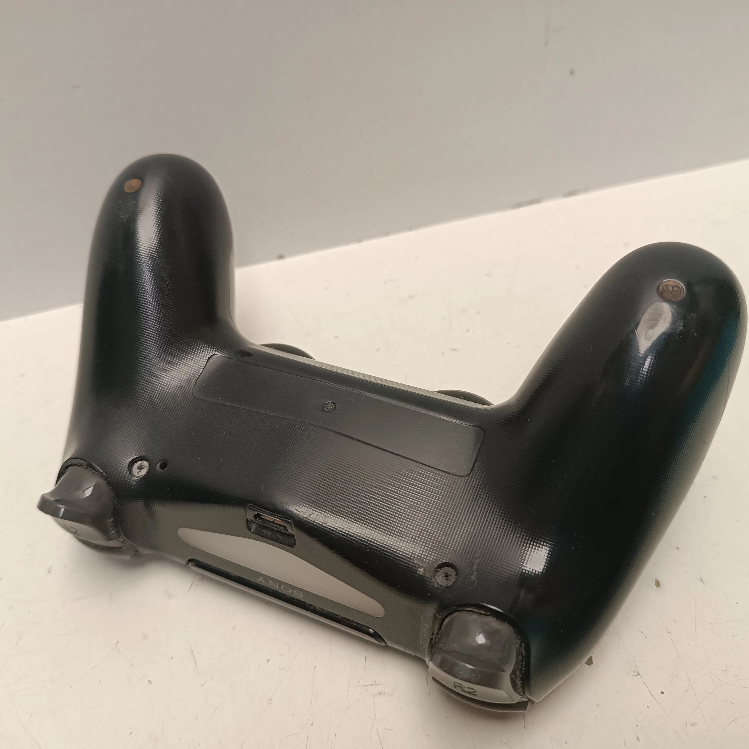 konsola-playstation-4-cuh-2016b-kod-producenta-cuh-2116b