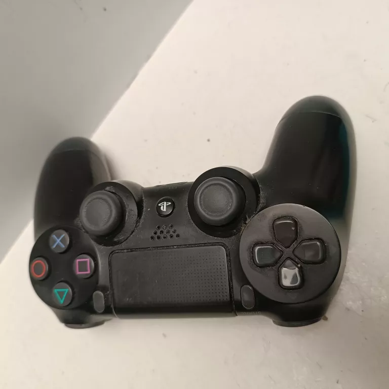 KONSOLA PLAYSTATION 4 CUH-2016B