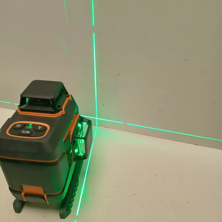 LASER KRZYŻOWY DEKO DKLL16PS1